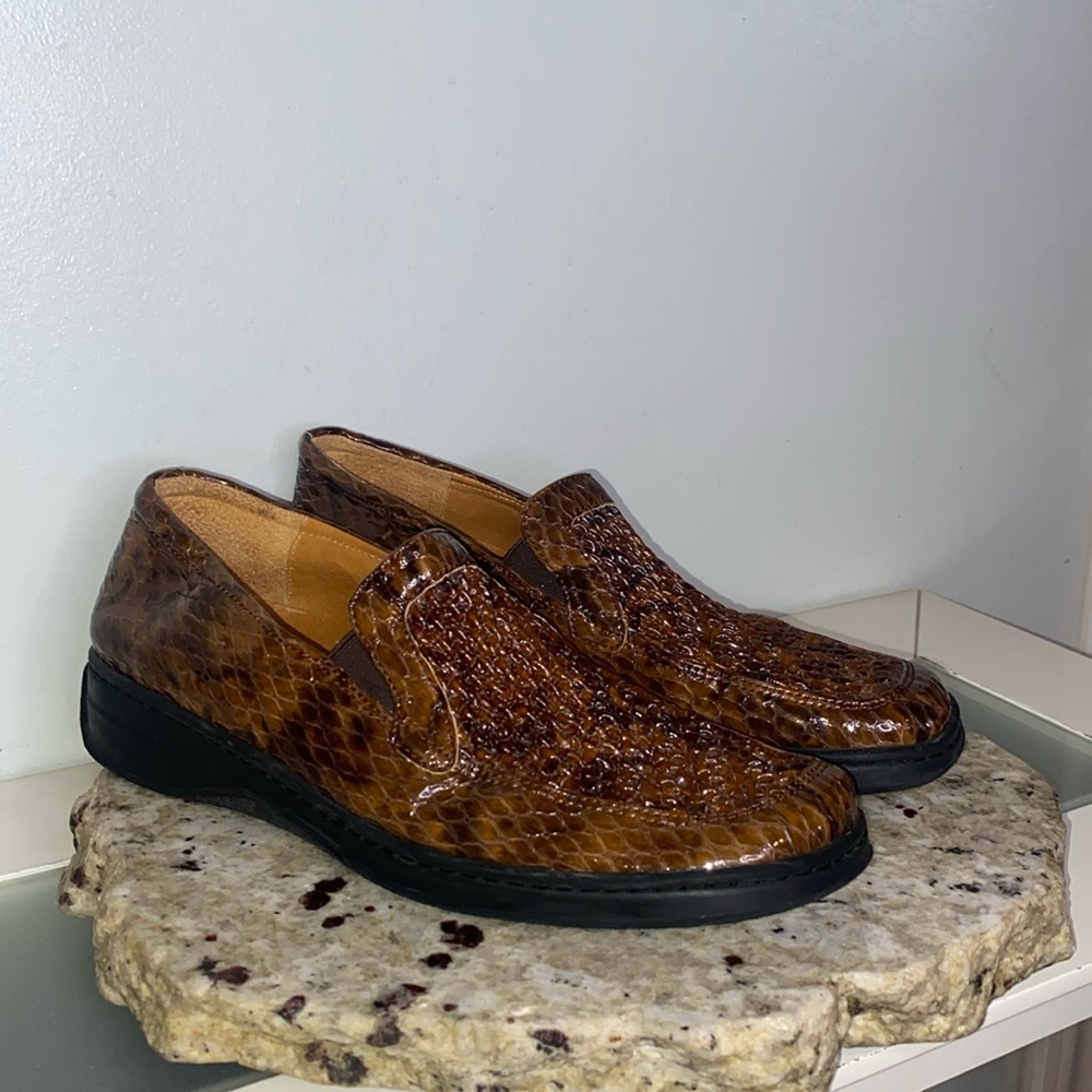 HELLE Comfort by Romu’s Leather Croc Embossed SlipOn Loafer-Sz 42 (US 11-11.5)